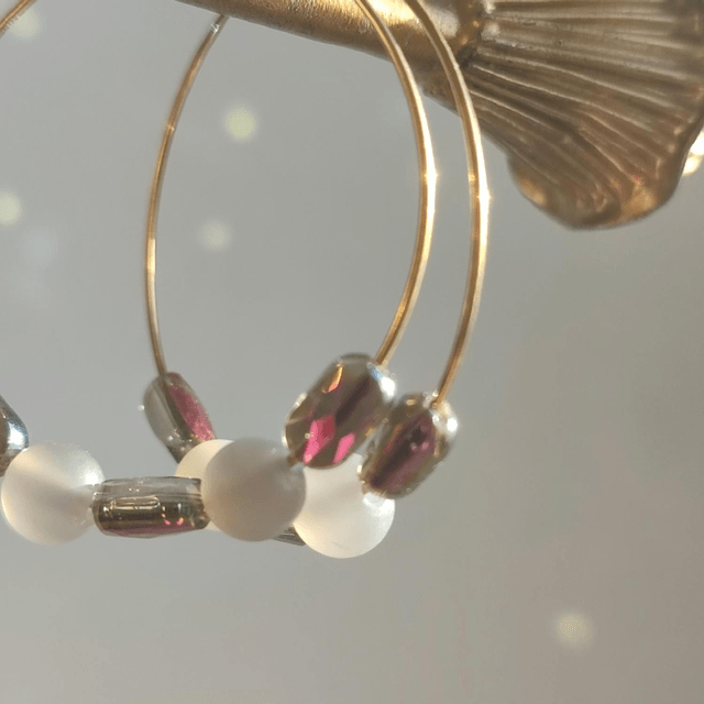 Créoles agate grise, verre  et hématite doré, acier inoxydable doré pièce unique sans nickel 