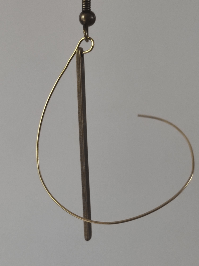 Z-Boucles d'oreilles" tourbillon" acier inoxydable doré et tige bronze, sans nickel, pièce unique 