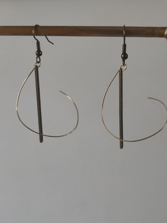 Z-Boucles d'oreilles" tourbillon" acier inoxydable doré et tige bronze, sans nickel, pièce unique 