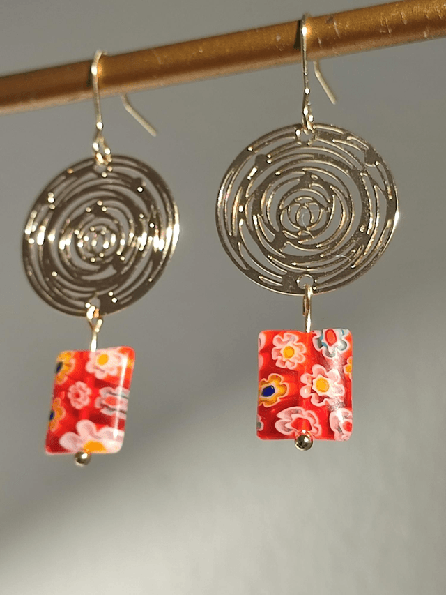 Z-Boucles cercle et carré fleuri en verre mille Fiori orange 