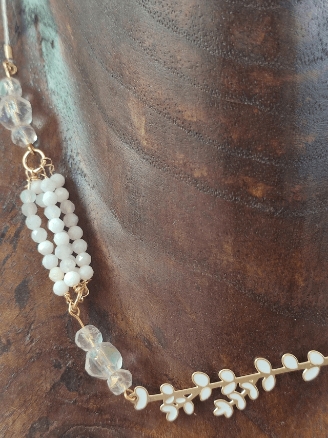 Collier en pierre de lune et perles en verre ras du cou monté sur fil de lin réglable avec chaîne d'extension en acier inoxydable doré, pièce unique 
