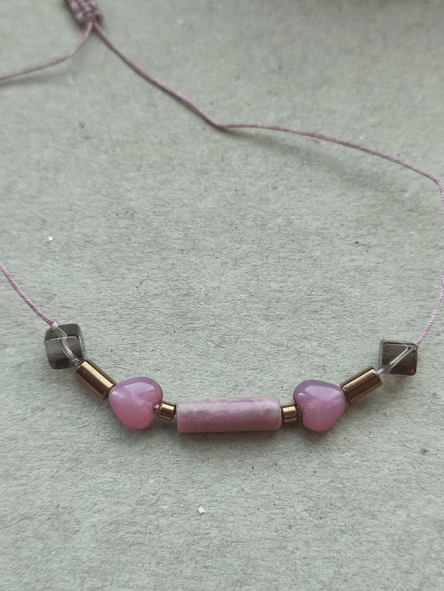 Z-Bracelet 2 coeurs 💓 en verre rose, rhodonite & hématite doré ( pierres naturelles) monté sur fil de jade très résistant, réglable 