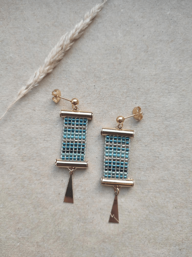 Boucles d'oreilles tissées main en perles de verre miyuki sur fil de lin, fermoirs en acier inoxydable doré -sans nickel -pièce unique 