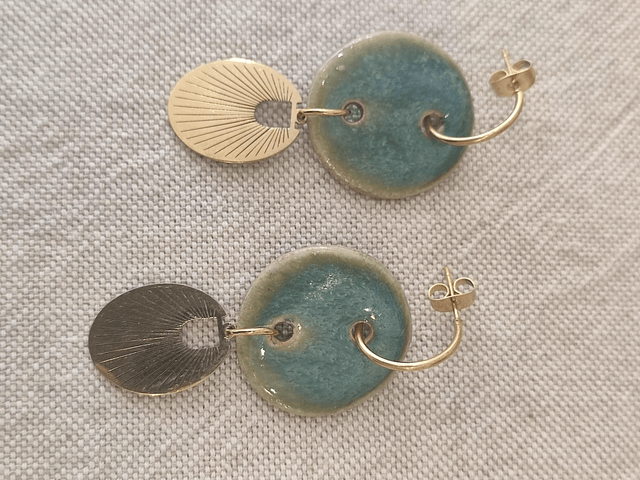 Créoles céramique artisanale nuance de bleu/vert en acier inoxydable doré -sans nickel pièce unique 