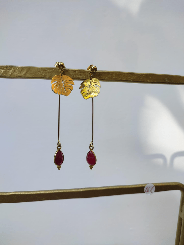 Boucles d'oreilles longues feuilles et agate rose (pierres naturelles)acier inoxydable doré -sans nickel, pièce unique 