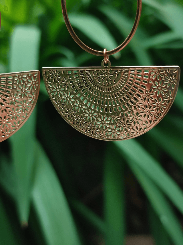 Z-Boucles d'oreilles éventail doré et cercle en acier inoxydable doré -sans nickel, pièce unique 