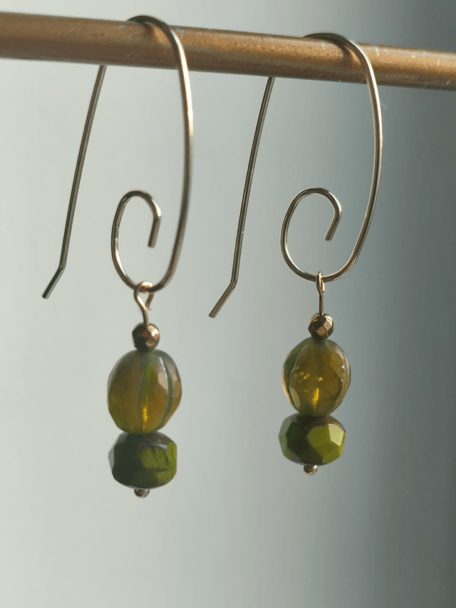 Z-Boucles d'oreilles verre vert et hématite doré -sans nickel-