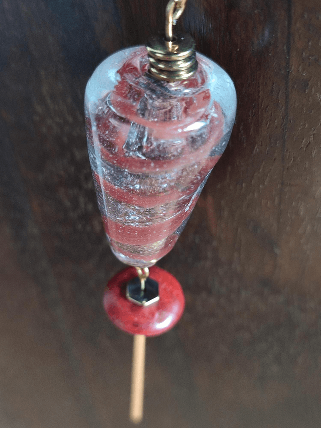 Collier en verre transparent et rouge, pierre naturelle, hématite et tige doré monté sur fil de lin avec chaîne d'extension 