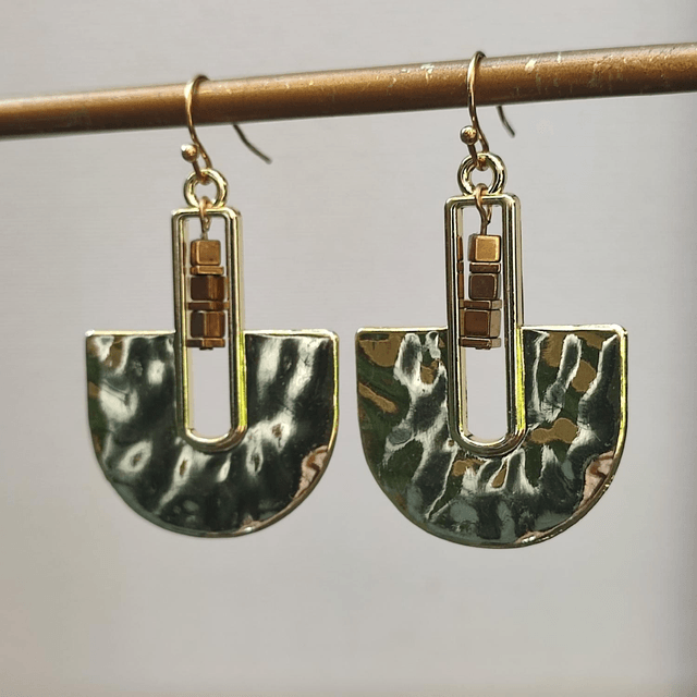 Boucles d'oreilles "Egypte" hématite dorée ( pierres naturelles) acier inoxydable doré -sans nickel, pièce unique 