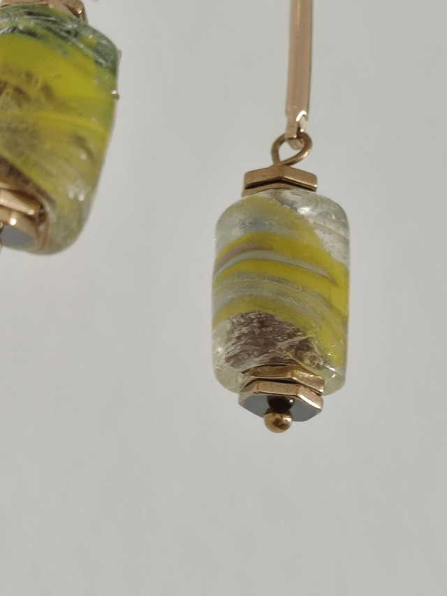Z-Boucles d'oreilles en verre de Murano strié de jaune &vert sans nickel 