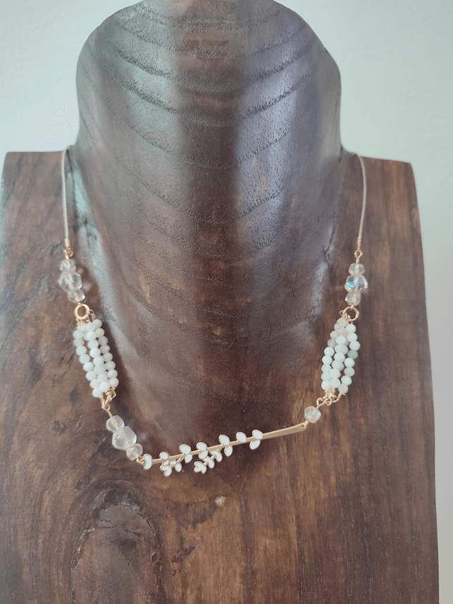 Collier en pierre de lune et perles en verre ras du cou monté sur fil de lin réglable avec chaîne d'extension en acier inoxydable doré, pièce unique 