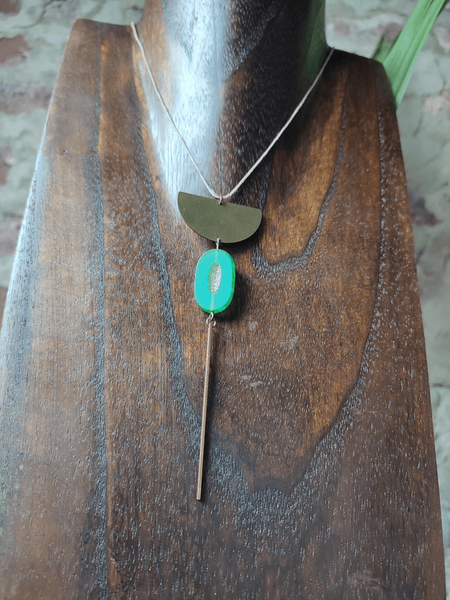 Z-Collier bronze & verre monté sur fil de lin avec chaîne d'extension 