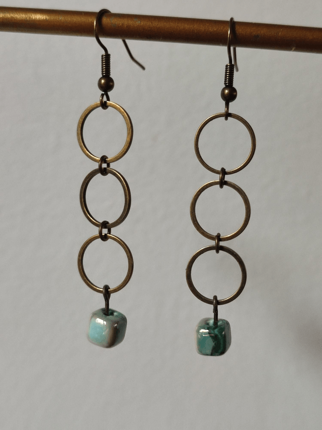 Cercles bronze et carré en céramique dans les tons de bleus -sans nickel 