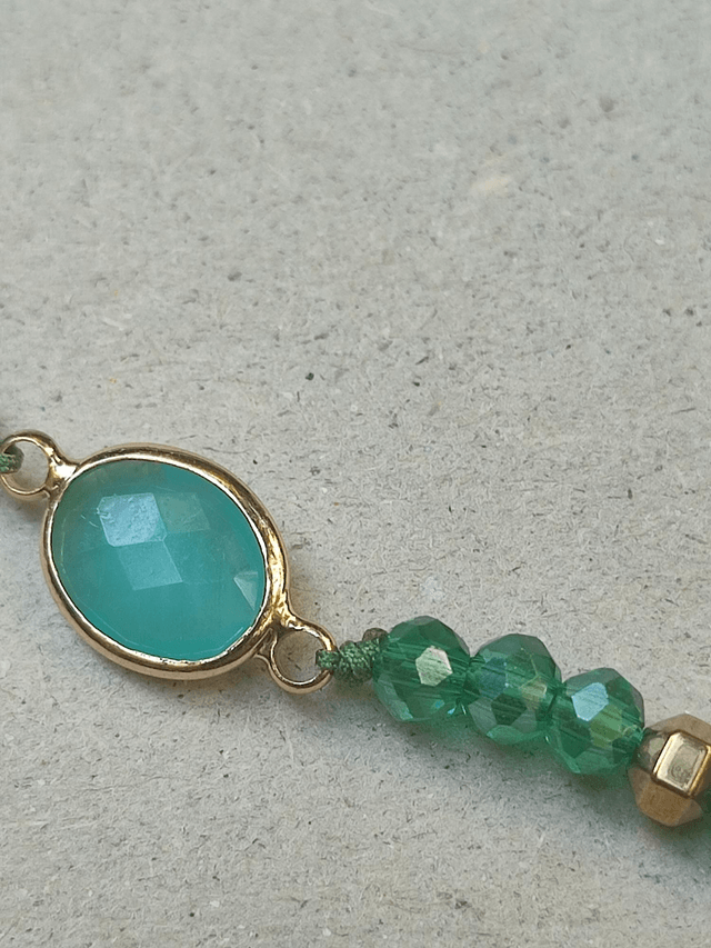 Z-Bracelet agate verte ( pierres naturelles)et hématite dorée, perles en verre facettées réglable 