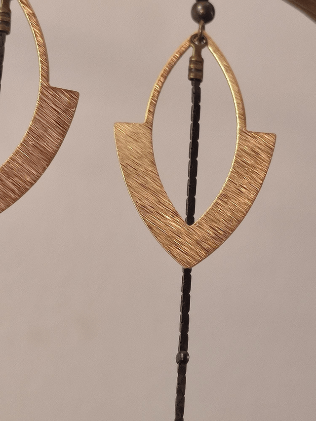 Boucles d'oreilles dorées chaine noire acier inoxydable doré -sans nickel,pièce unique 