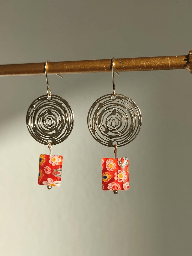 Z-Boucles cercle et carré fleuri en verre mille Fiori orange 