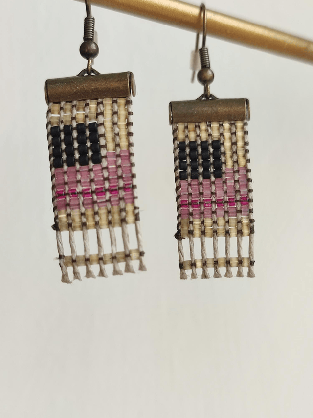 Boucles d'oreilles tissées main en perles de verre miyuki sur fil de lin , laiton bronze -sans nickel 