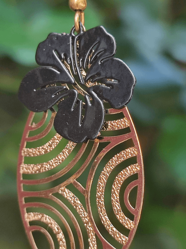 Z-Or et noir, filigrane et fleurs noires, acier inoxydable doré -sans nickel, pièce unique 