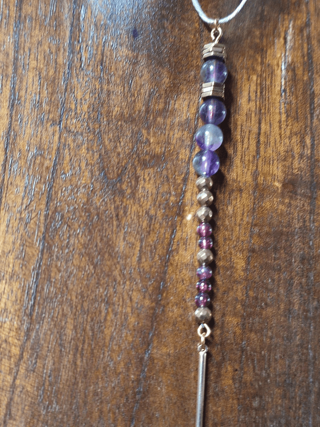 Collier améthyste & grenat monté sur fil de lin avec chaîne d'extension en acier inoxydable doré 
