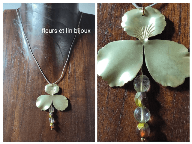 Z- Collier fleur dorée, citrine jaune doré pierres naturelles et verre aux reflets mordorés monté sur fil de lin avec chaîne d'extension 