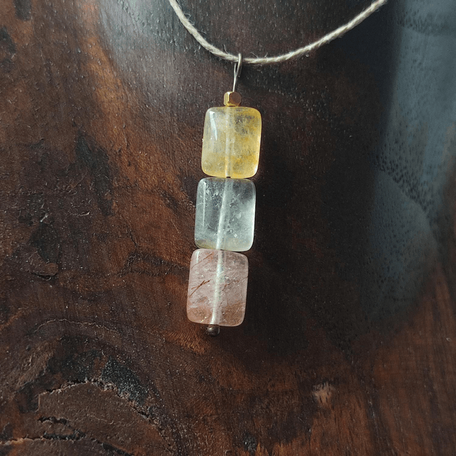 Collier : agate, citrine, cristal de roche :pierres naturelles monté sur fil de lin réglable, avec chaîne d'extension, pièce unique 