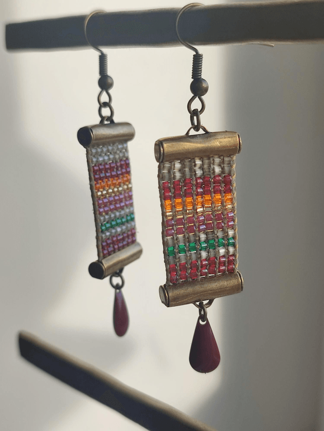 Z- Boucles d'oreilles tissées à la main sur fil de lin 