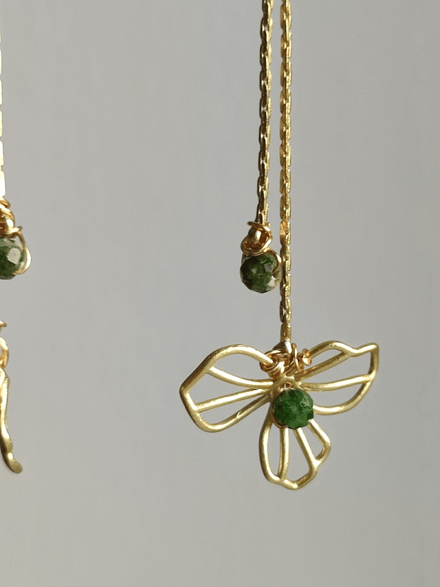 Z- Boucles d'oreilles longues en diopside verte ( pierres naturelles)-sans nickel 