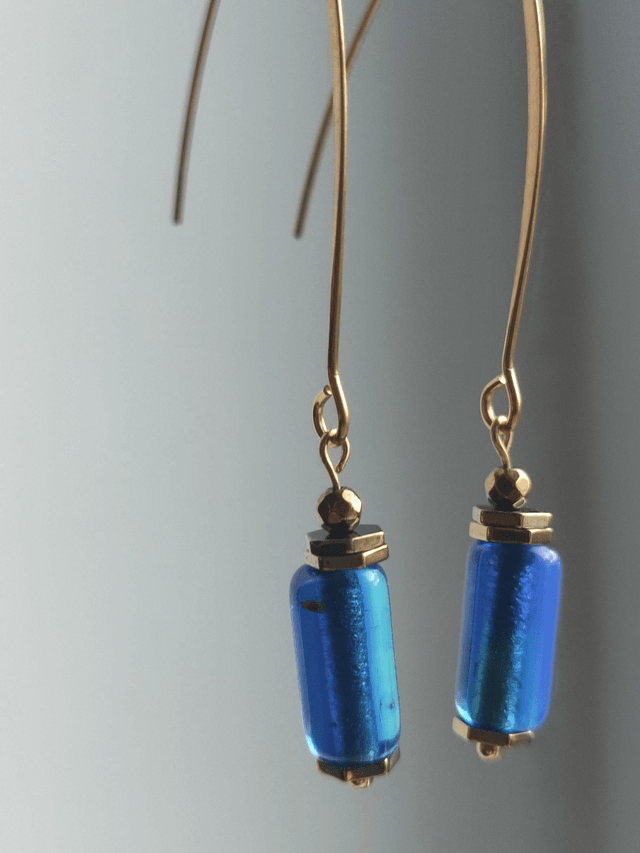 Z-Boucles d'oreilles en verre bleu Klein et hématite doré en acier inoxydable doré -sans nickel, pièce unique 