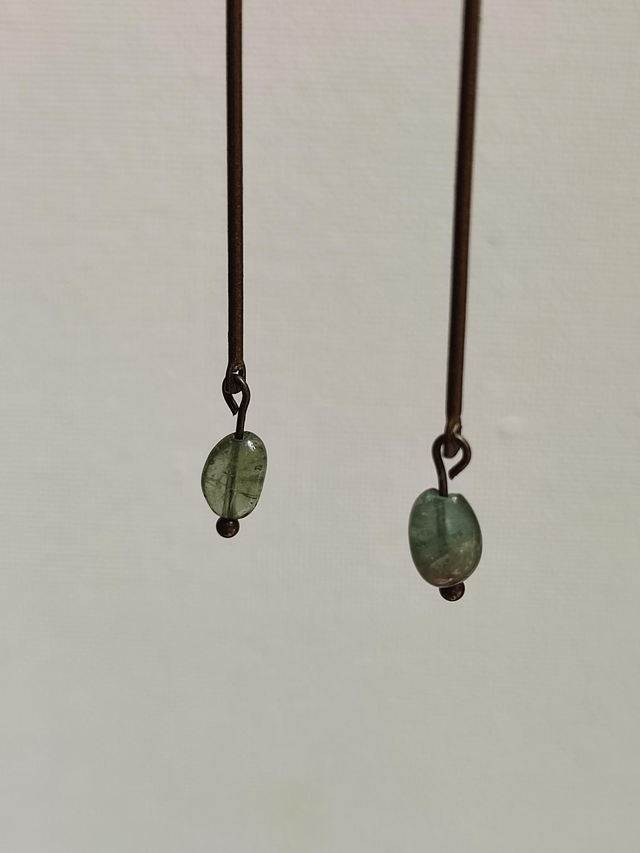 Boucles d'oreilles " clips" en améthyste &sodalite verte ( Vert et blanc)& laiton bronze-sans nickel, peut être monté oreilles percées 