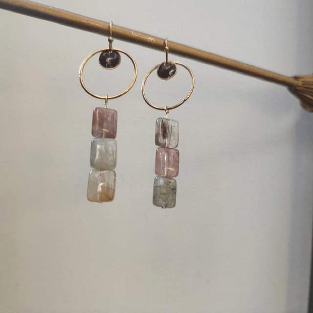 Cercles email brun & pierres naturelles, acier inoxydable doré -sans nickel, pièce unique 