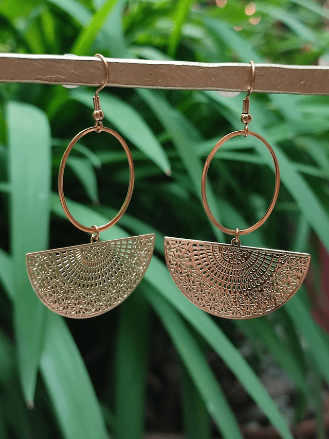 Z-Boucles d'oreilles éventail doré et cercle en acier inoxydable doré -sans nickel, pièce unique 