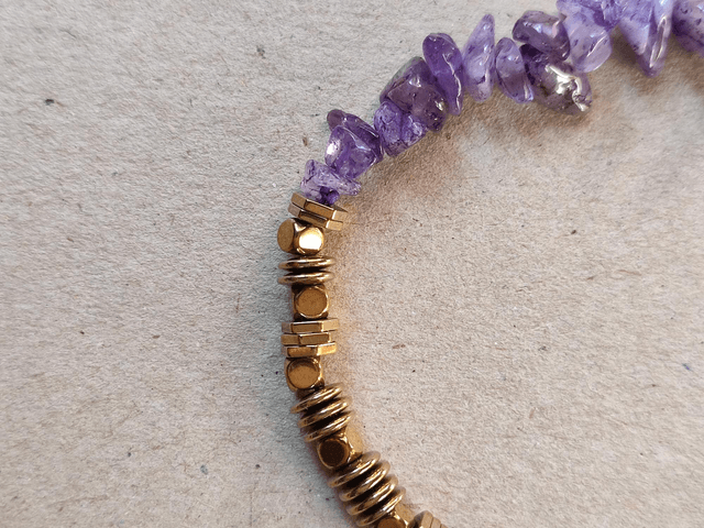 Z-Bracelet améthyste ( pierres naturelles) et hématite doré réglable monté sur fil de jade violet 