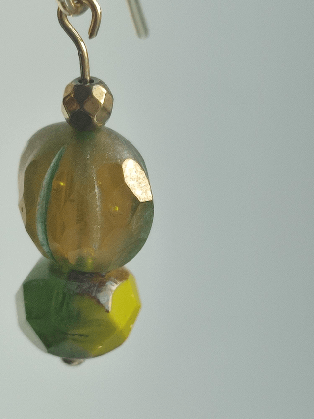 Z-Boucles d'oreilles verre vert et hématite doré -sans nickel-