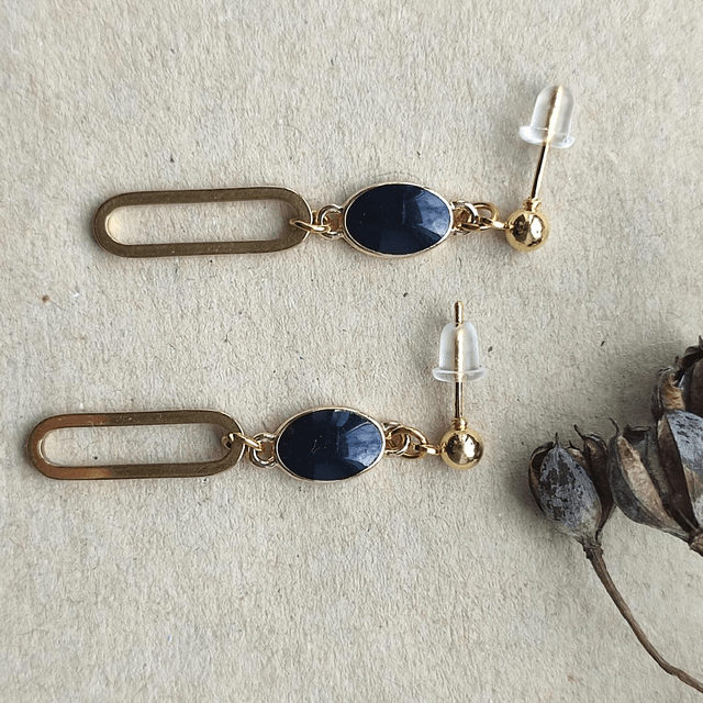 Boucles d'oreilles email noir, acier inoxydable doré -sans nickel, pièce unique 
