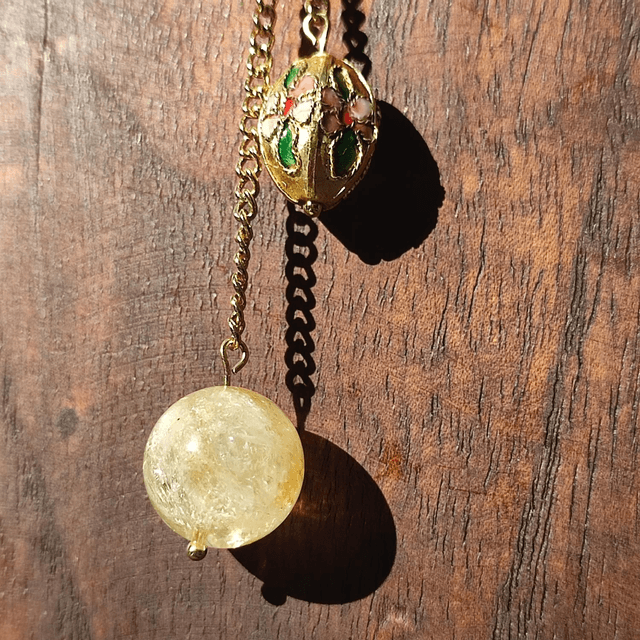 Collier citrine : pierres naturelles & perle cloisonnée, monté sur fil de lin réglable avec chaîne d'extension en acier inoxydable doré, pièce unique.