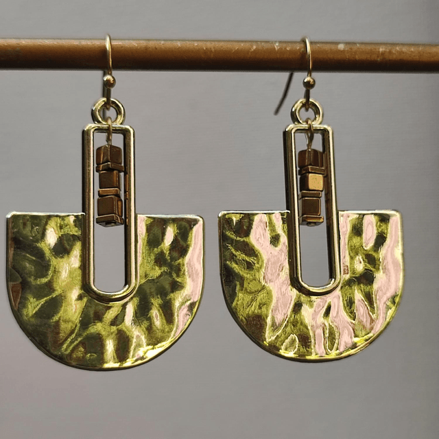 Boucles d'oreilles "Egypte" hématite dorée ( pierres naturelles) acier inoxydable doré -sans nickel, pièce unique 