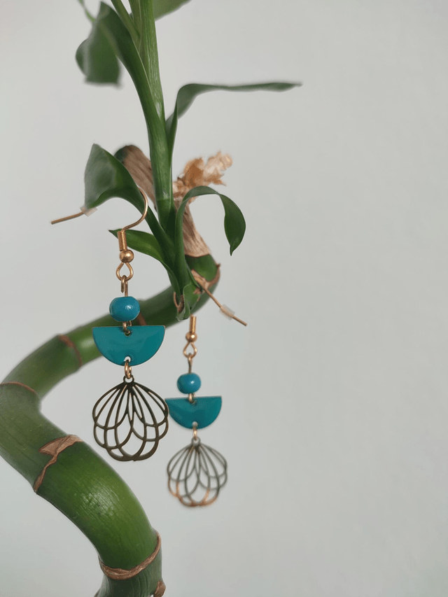Z-Boucles fleurs et email turquoise en acier inoxydable doré -sans nickel, pièce unique 