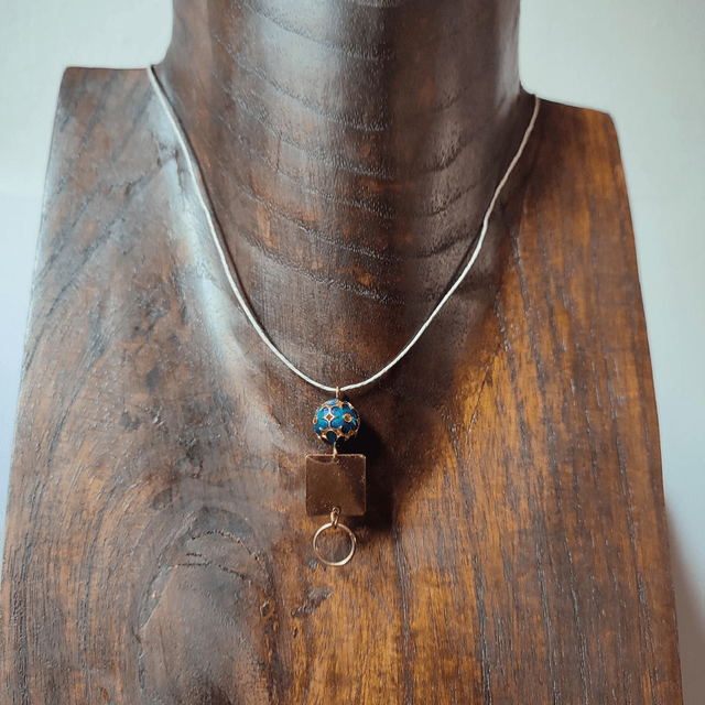 Collier perle cloisonné , carré et cercle monté sur fil de lin réglable avec chaîne d'extension 