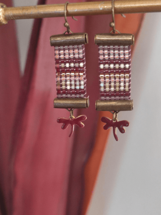 Z- Boucles d'oreilles tissées main en perles de verre miyuki rose, bronze,or, bordeaux, pendentif papillon 🦋 bordeaux pièce unique, sans nickel 