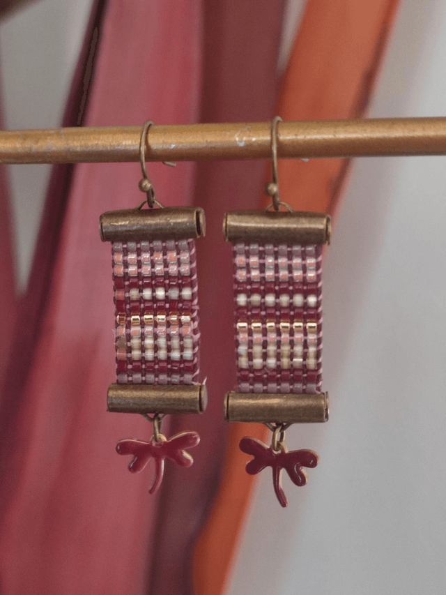 Z- Boucles d'oreilles tissées main en perles de verre miyuki rose, bronze,or, bordeaux, pendentif papillon 🦋 bordeaux pièce unique, sans nickel 