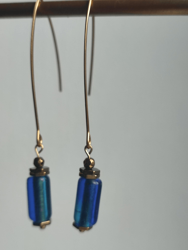 Z-Boucles d'oreilles en verre bleu Klein et hématite doré en acier inoxydable doré -sans nickel, pièce unique 