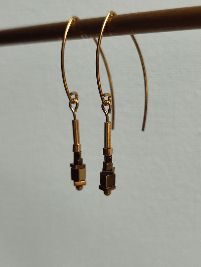 Boucles d'oreilles longues or et bronze en hématite, acier inoxydable doré -sans nickel, pièce unique 