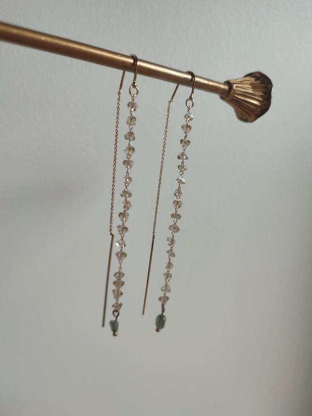 Z- Boucles d'oreilles longues perles en verre et sodalite ( pierres naturelles) pièce unique -sans nickel 