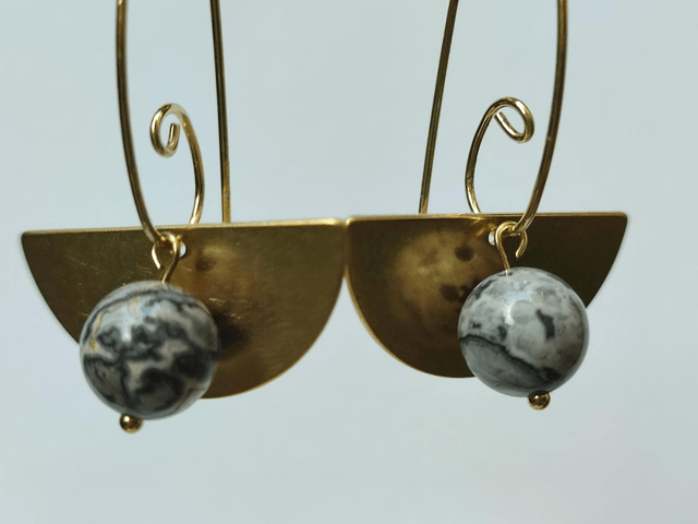 Boucles d'oreilles agate grise et éventail laiton bronze, pièce unique, sans nickel 
