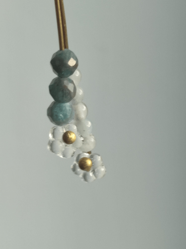 Z-Boucles d'oreilles fleurs en verre transparent, perles aiguë marine et apatite ( pierre naturelle) sans nickel 