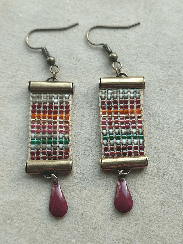 Z- Boucles d'oreilles tissées à la main sur fil de lin 