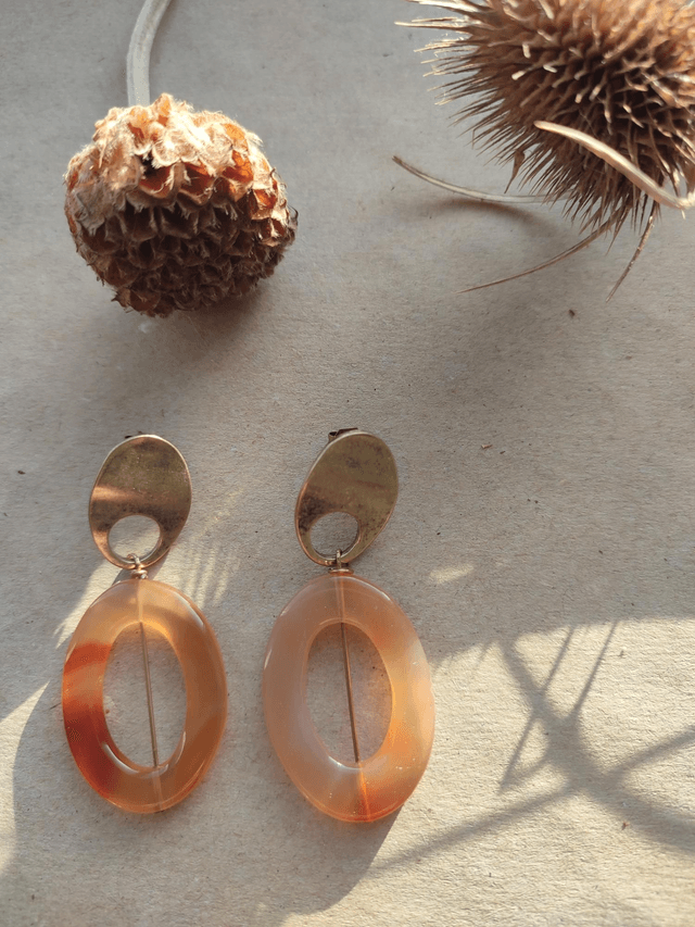 Z-Boucles d'oreilles en agate aux jolis reflets orange,en laiton bronze -sans nickel,pièce unique 