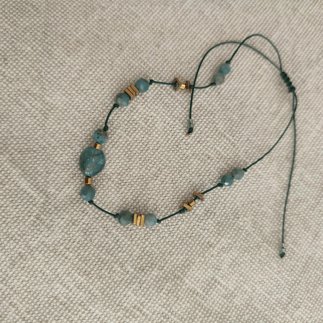Bracelet apatite ( pierres naturelles) réglable sur fil de jade résistant, pièce unique 