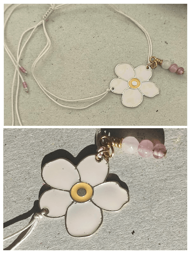 Bracelet fleur rose pâle et perles en agate réglable sur fil de jade résistant, pièce unique 