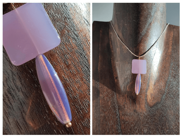 Collier violine en verre mat &amp; transparent monté sur fil de lin avec chaîne d&#039;extension en acier inoxydable doré 